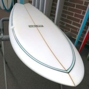 LONG FISH 7' 2" CLEAR - Image 1