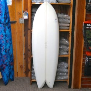 CA TWIN FISH 5' 6" CLEAR - Image 1